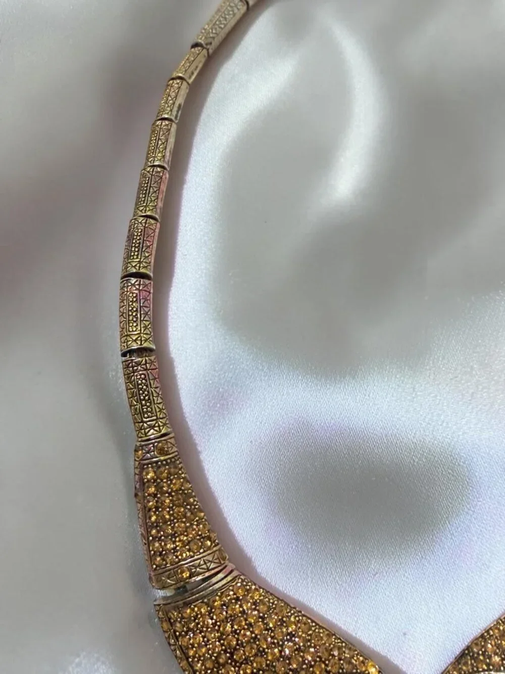 Vintage Gold-Tone Ornate Necklace With Amber Crystal Pendant & Intricate Details - Picture 5 of 11